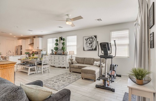 Red Rock House | Pet-Friendly Home w/Fenced Yard in Red Rock!