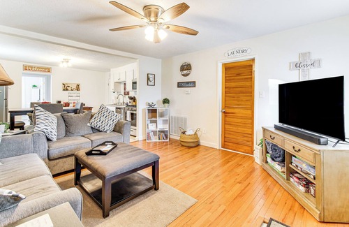 Casey House | Pet-Friendly Home w/Fenced Yard: 'Cozy in Casey'