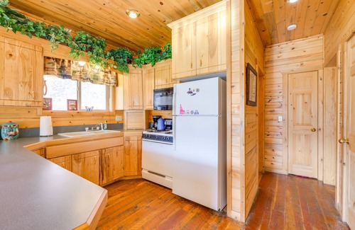 Salmon House | Pet-Friendly Idaho Home on the Salmon River!
