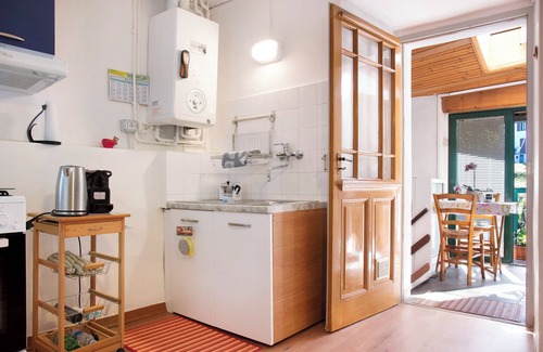 Porto Valtravaglia Apartment | Pet-Friendly Apartment 'La Vecchia Torre' with Garden & Wi-Fi