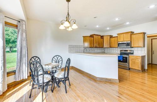 Johnston House | Pet-Friendly Johnston Getaway with Deck and Yard!