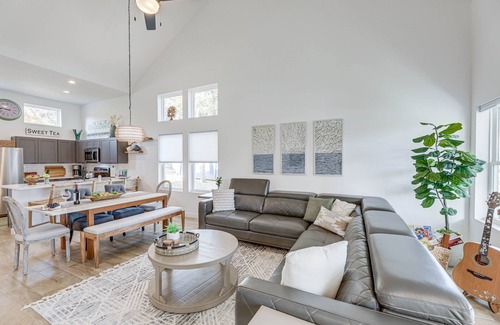 Granite Shoals House | Pet-Friendly Lake LBJ Retreat w/Deck & Hot Tub!