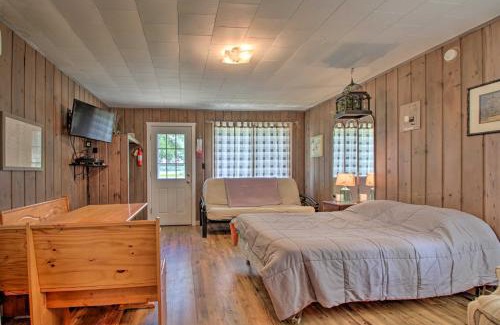 Dent House | Pet-Friendly Lake Cabin Boat Rentals and Dock!