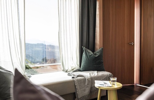 Siusi Apartment | Pet-Friendly Mountain Escape