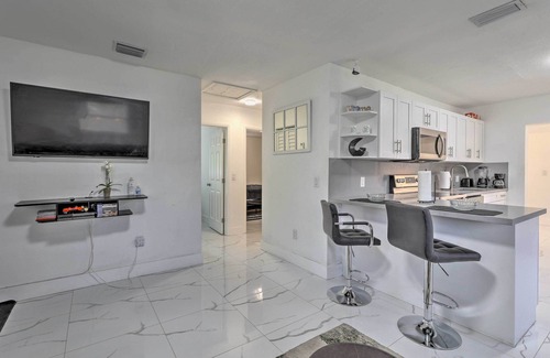 Pinewood House | Pet-Friendly Miami House ~ 8 Mi to Beaches!