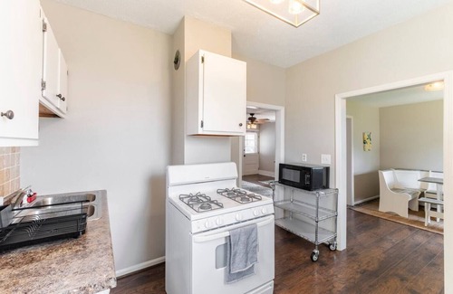Germantown House | Pet friendly mid-term rental in lovely Germantown