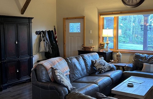 Newland Other | Pet-Friendly Mountain Cabin w/ Fire Pits, Fence Yard and Covered Decks