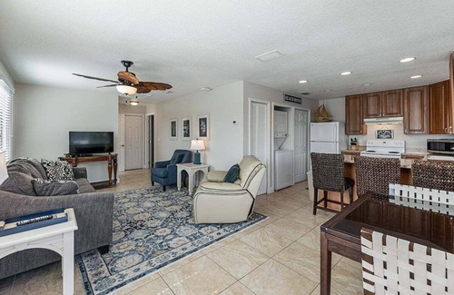 Flagler Beach Condo | Pet Friendly-Ocean Views-Centrally-Flagler Beach