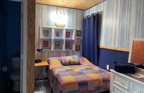St. Cloud House | Pet friendly Private Studio
