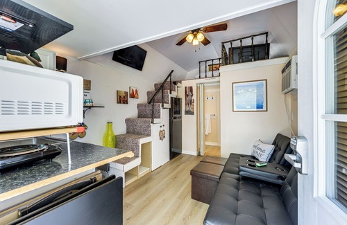 Raleigh Apartment | Pet-Friendly Raleigh Tiny Home w/Patio