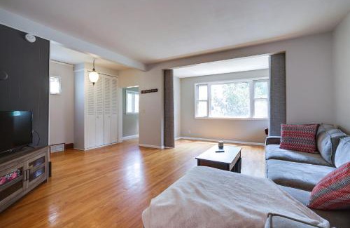 Merriam Park House | Pet-Friendly Saint Paul Home Near Allianz Field!