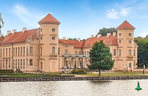 Rheinsberg Boat Rental | Pet friendly ship in Neuruppin