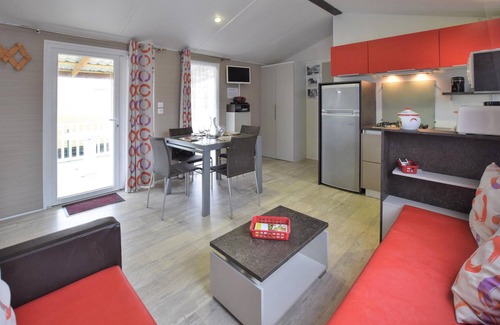 Grandcamp-Maisy House | Pet friendly (sta)caravan