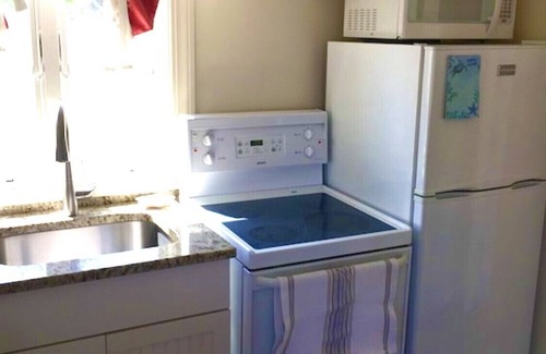 Boothbay Harbor Apartment | Pet Friendly-Steps from All-Harbor View Apt Heart of Boothbay Harbor's Downtown.