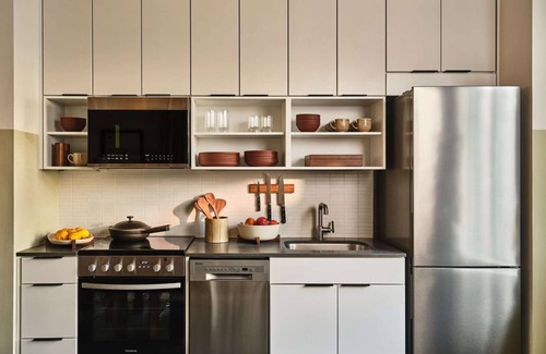 Yamacraw Village Apartment | Pet-Friendly Stay + Pool & Bike Rentals
