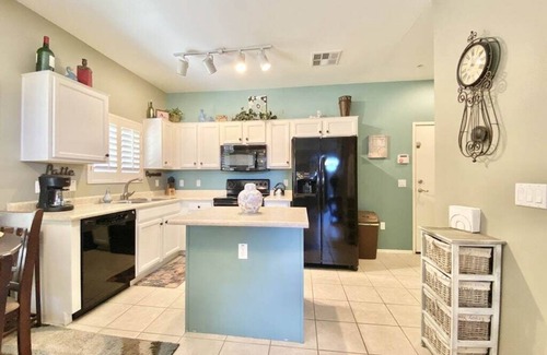 Chandler House | Pet Friendly TWO En Suite Townhome Community Pool in Quiet Gated Community