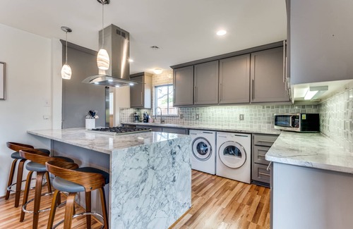 Northwest Dallas House | Pet friendly Urban Oasis