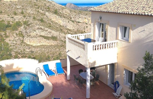 Pedreguer Villa | Pet-Friendly Villa with Sea View, Pool & Wi-Fi