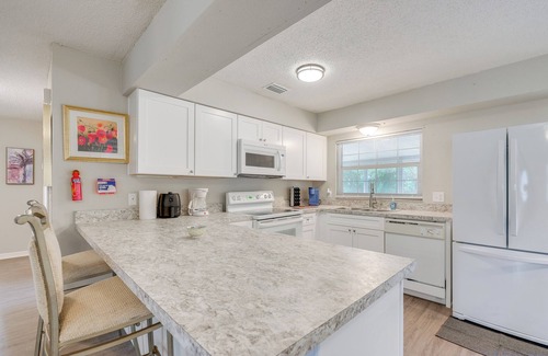 Summerfield House | Pet-Friendly Yard: Summerfield Home Near Golf