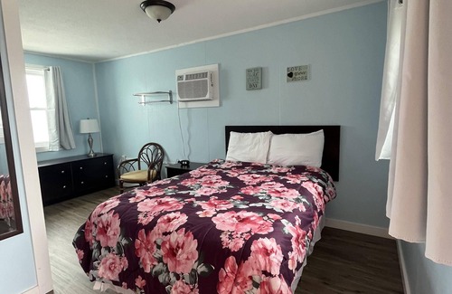 Geneva-on-the-Lake Hotel | Pete's Lakefront Motel