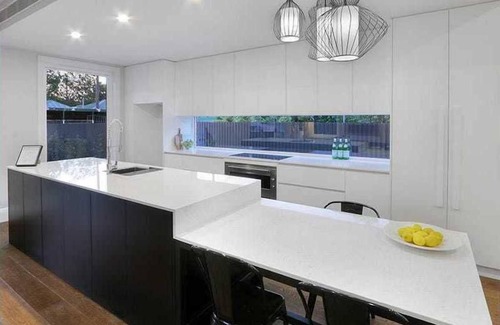 Wagga Wagga House | Peter's Central Haven - 66 Peter Street