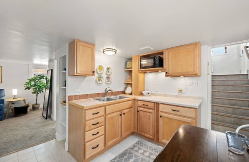 University Park House | Peterson Retreat Hot Tub, Bikes, Old Town