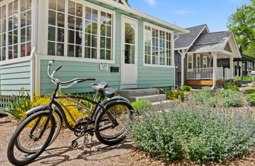 University Park House | Peterson Retreat - Hot Tub, Bikes, Old Town