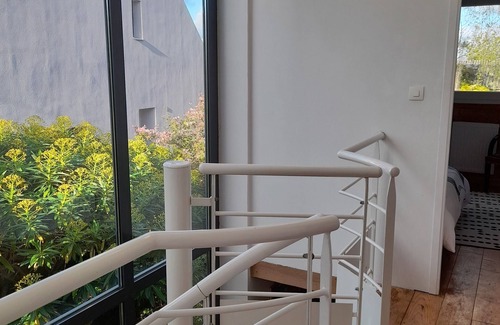 Saint-Marc House | Petit Appartement Semi Indépendant Dans Grande Maison de Famille Avec Jardin