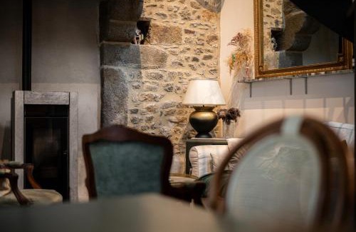 Combourg House | Petit gîte d’arrière-cour au pied du Château