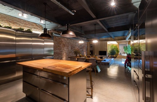 Terrassa Apartment | Petit Luxe Petit Luxe Loft