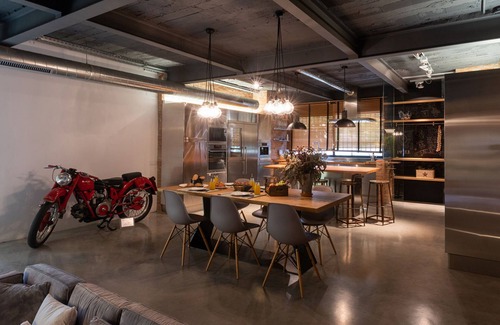 Terrassa Apartment | Petit Luxe Petit Luxe Loft