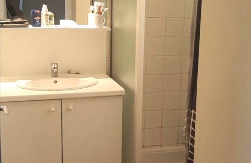 Pessac Apartment | Petit Studio Simple et Calme