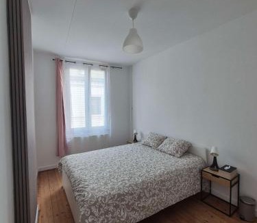 Chimay House | Petite chambre dans la rue du Château