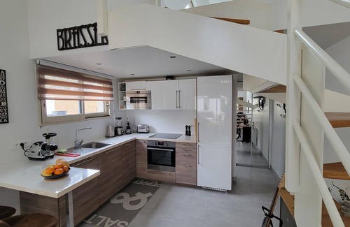Cormeilles-en-Parisis House | Petite Maison Indépendante au Calme, Proche de Paris, Parking, Jardin