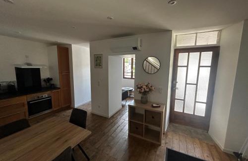 Beaulieu-sur-Dordogne House | Petite maison de village