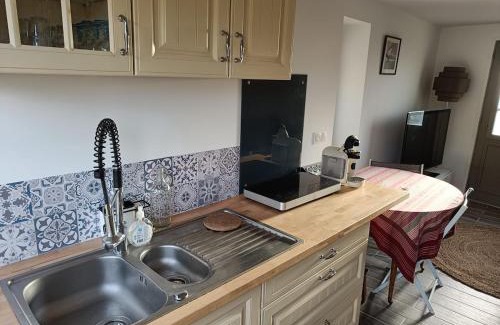 Erquy House | Petite maison bretonne 2 personnes accès piscine