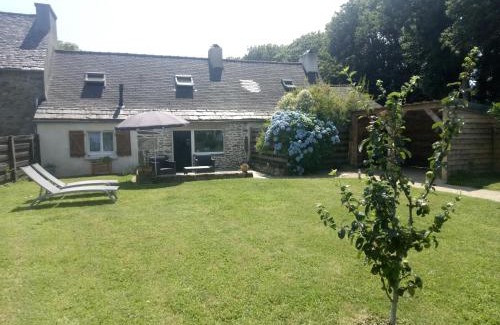 Commana House | Petite maison dans les Monts d'Arrée TY COZ