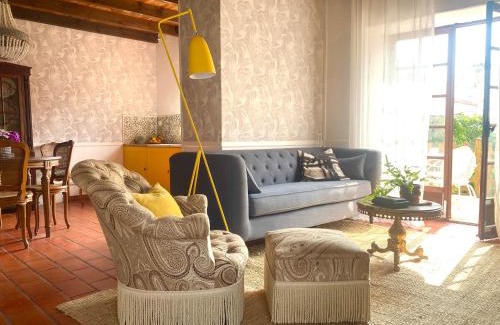 Montagrier House | Petite Maison de Gouyas