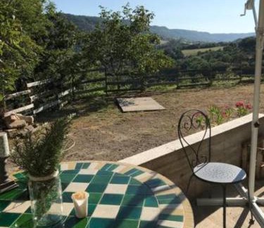 La Bastide-Pradines House | Petite Maison pleine nature