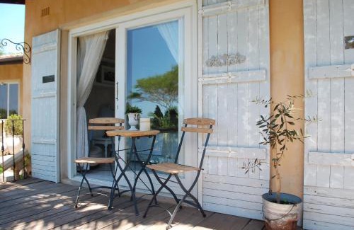Umhlali Beach Bed & Breakfast | Petite Provence B&B