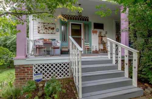 Lockeland Springs House | Petite Vintage Charmer Trendy East Nashville