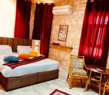At-Taybeh Apartment | Petra fort hotel