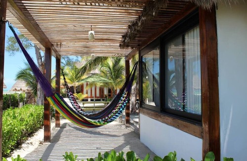 Isla Holbox Cabin | Pez Robalo Summary: N