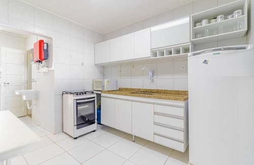 Flamengo Apartment | PFL03 3 Bedroom Apartment 200m from the beach