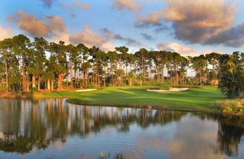 Hunt Club Resort | PGA National Resort