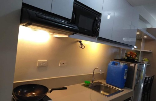 Novaliches Condo | Trees Residences fully furnished1br w/Balcony WiFi, Landline & Netflix by jhoms