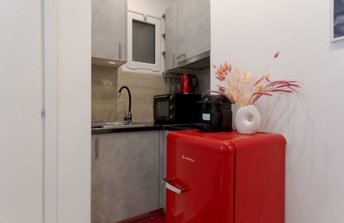 Kypseli Apartment | Phaedrus Living: Athens Dream Studio