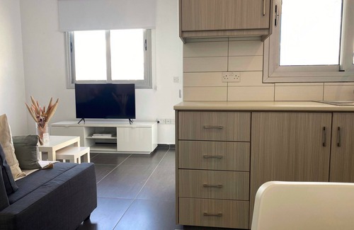 Larnaca Apartment | Phaedrus Living City Flat Demetra 102