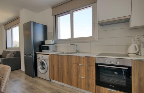 Larnaca Apartment | Phaedrus Living Coral Suites Aquatic