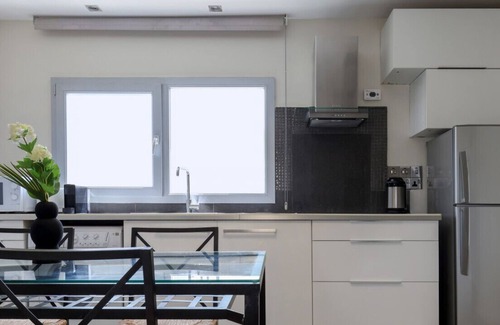 City Centre Apartment | Phaedrus Living: Mini Art House Matisse